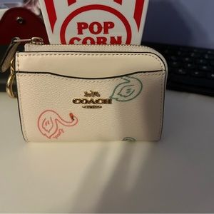 Coach L card case with swan print NWOT